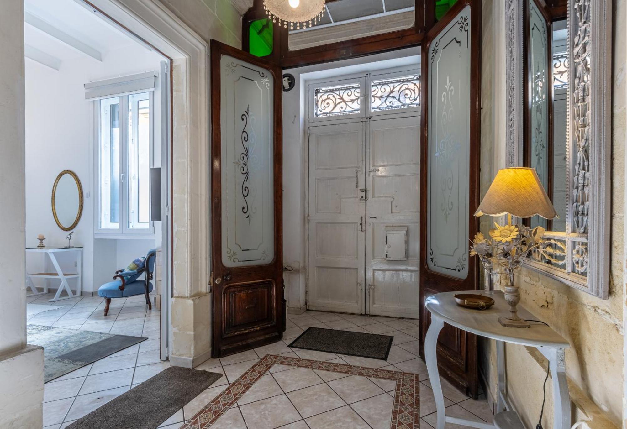 Cozy Carisma Lodging - Central, New And Independent Studio Apartment Sliema Dış mekan fotoğraf