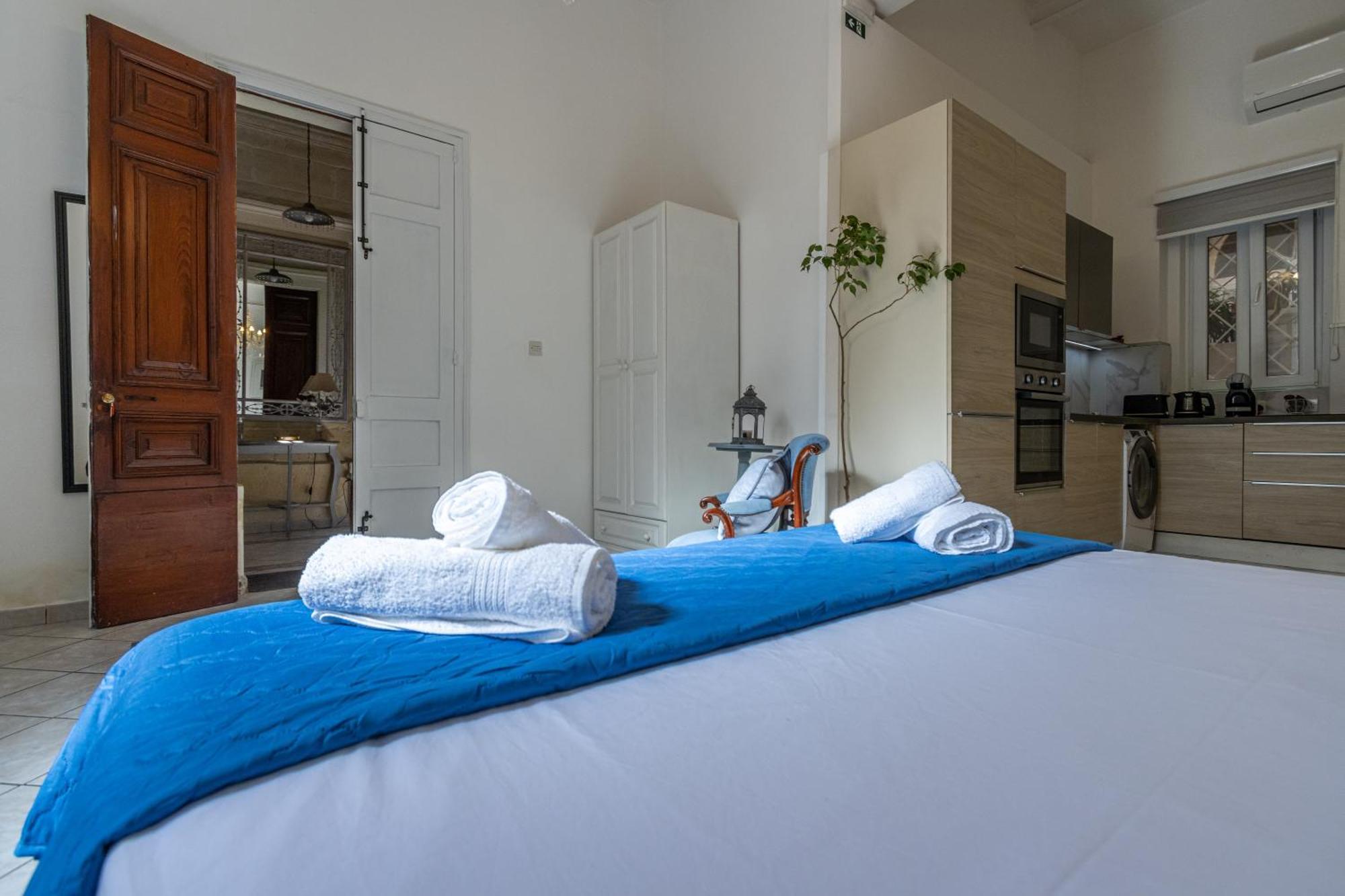 Cozy Carisma Lodging - Central, New And Independent Studio Apartment Sliema Dış mekan fotoğraf